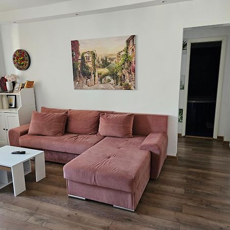 Apartament Near The Park Two Rooms Bukarest Eksteriør billede