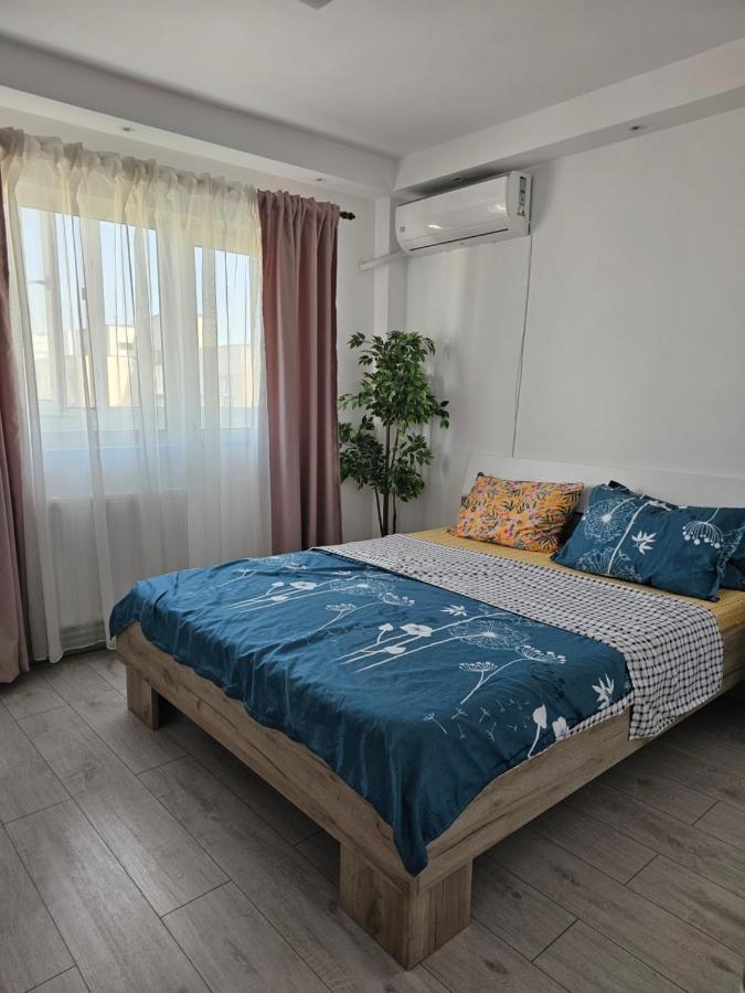 Apartament Near The Park Two Rooms Bukarest Eksteriør billede