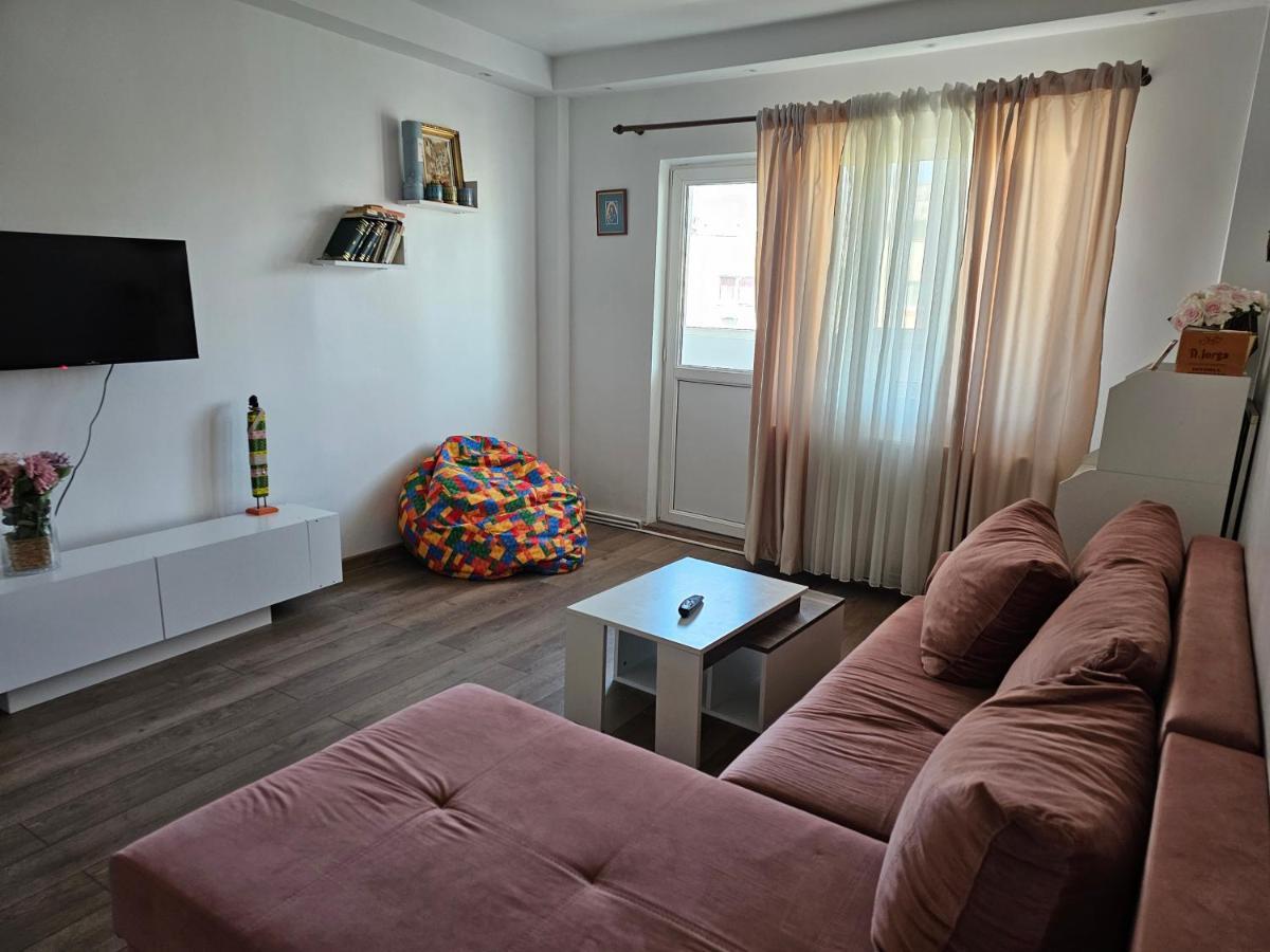 Apartament Near The Park Two Rooms Bukarest Eksteriør billede