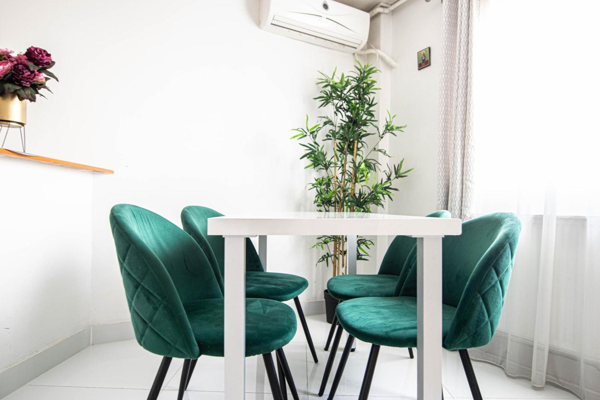 Apartament Near The Park Two Rooms Bukarest Eksteriør billede