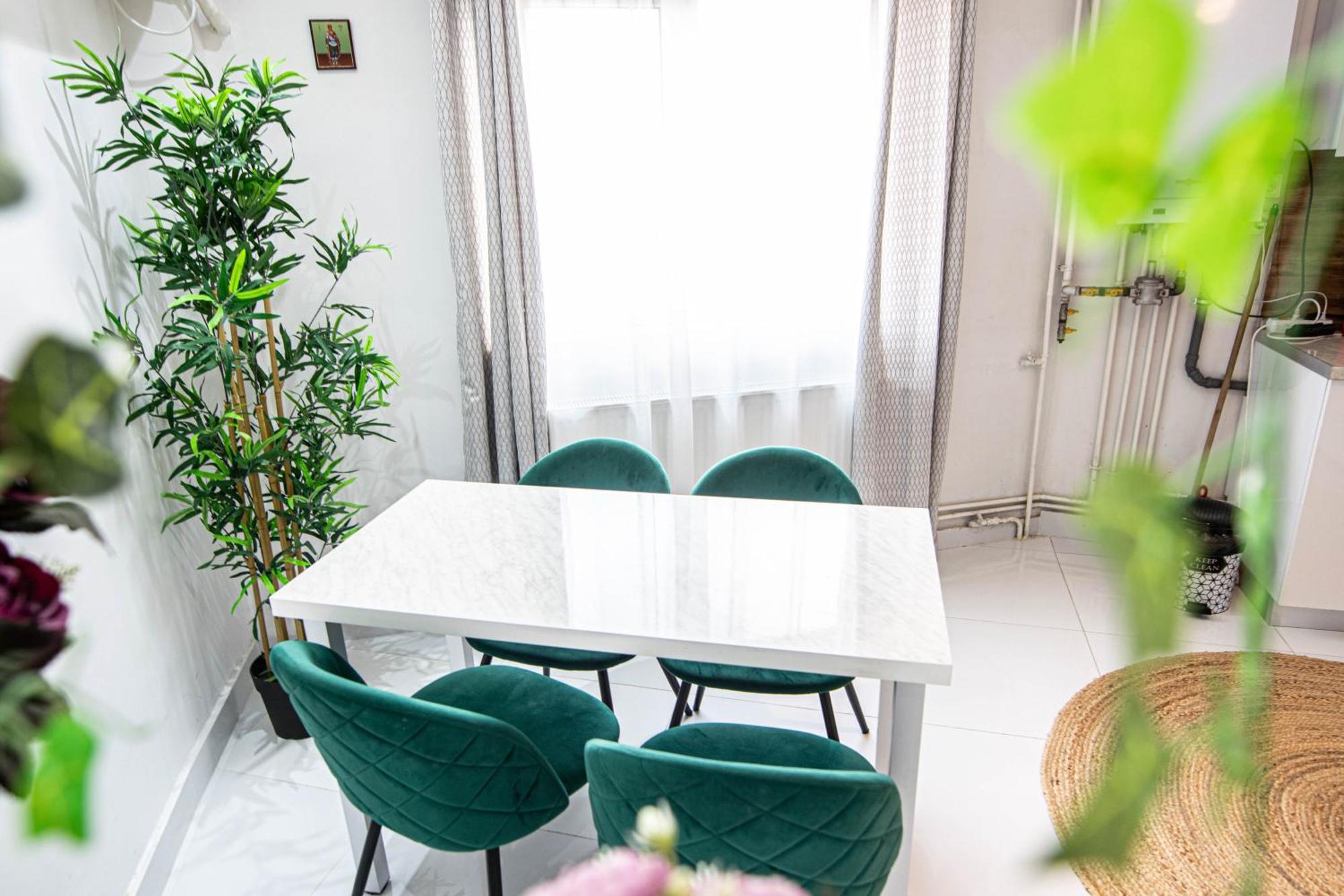 Apartament Near The Park Two Rooms Bukarest Eksteriør billede